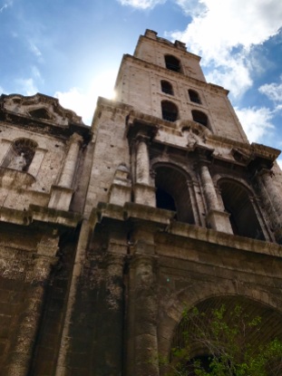 Basilica Menor de San Francisco de Assisi tower